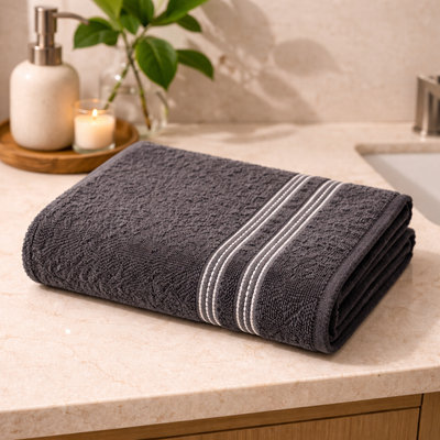 Grey Bath Towel – Soft Cotton Towel | Highly Absorbent & Quick Dry | Premium Bathroom Towel | Skin-Friendly & Durable
