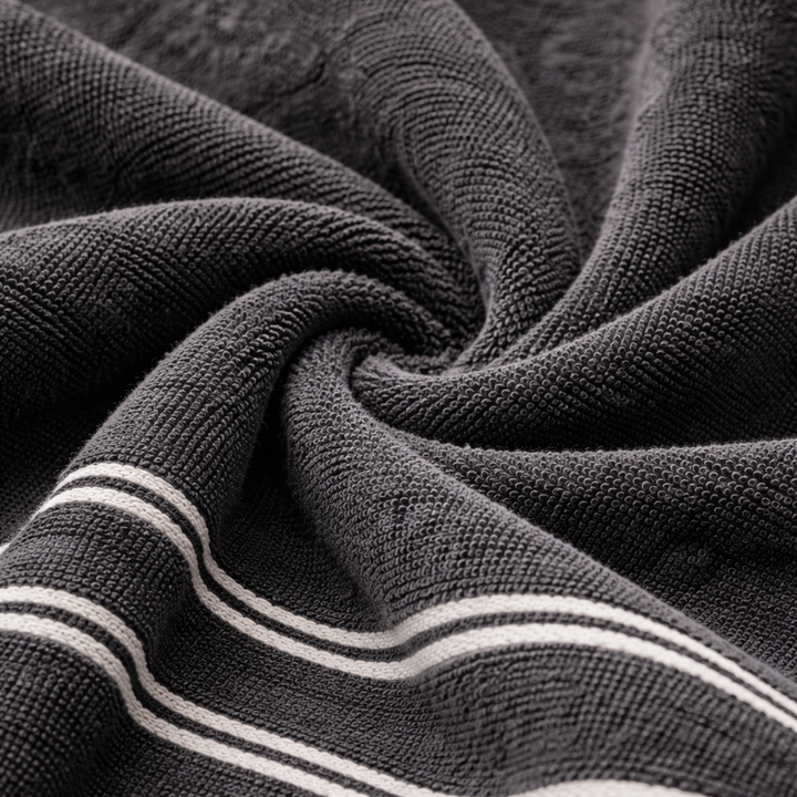 Grey Bath Towel – Soft Cotton Towel | Highly Absorbent & Quick Dry | Premium Bathroom Towel | Skin-Friendly & Durable